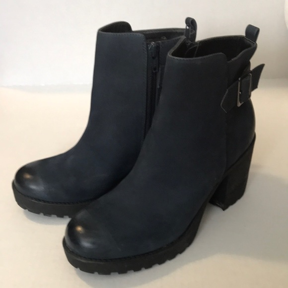 Hibou All Leather Ankle Boots - Picture 2 of 6